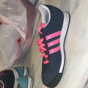 Adidas Samoa women’s 7